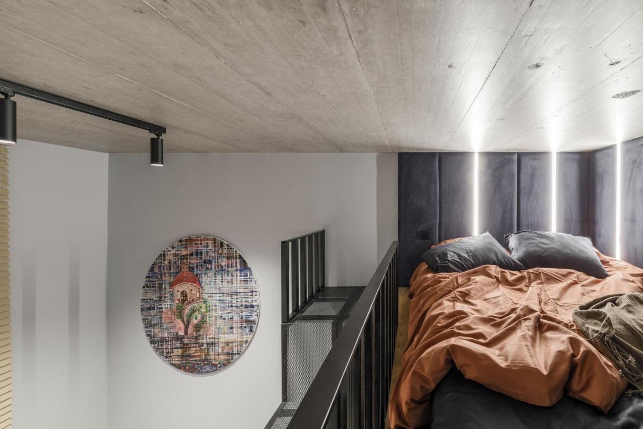 Ivis House Modern Apartment In Vilnius Old Town With Balcony VNO Buitenkant foto