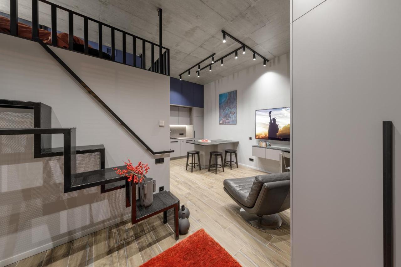 Ivis House Modern Apartment In Vilnius Old Town With Balcony VNO Buitenkant foto