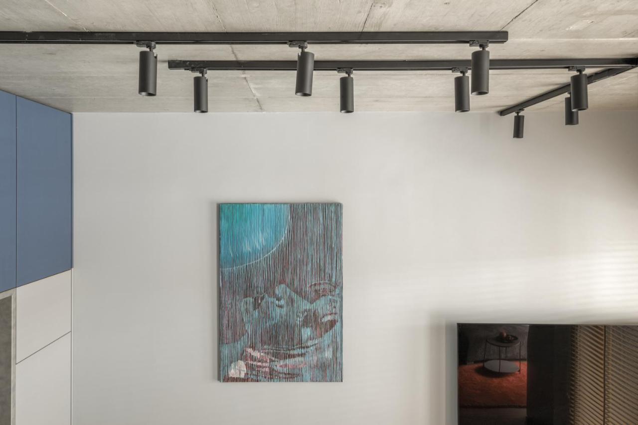Ivis House Modern Apartment In Vilnius Old Town With Balcony VNO Buitenkant foto