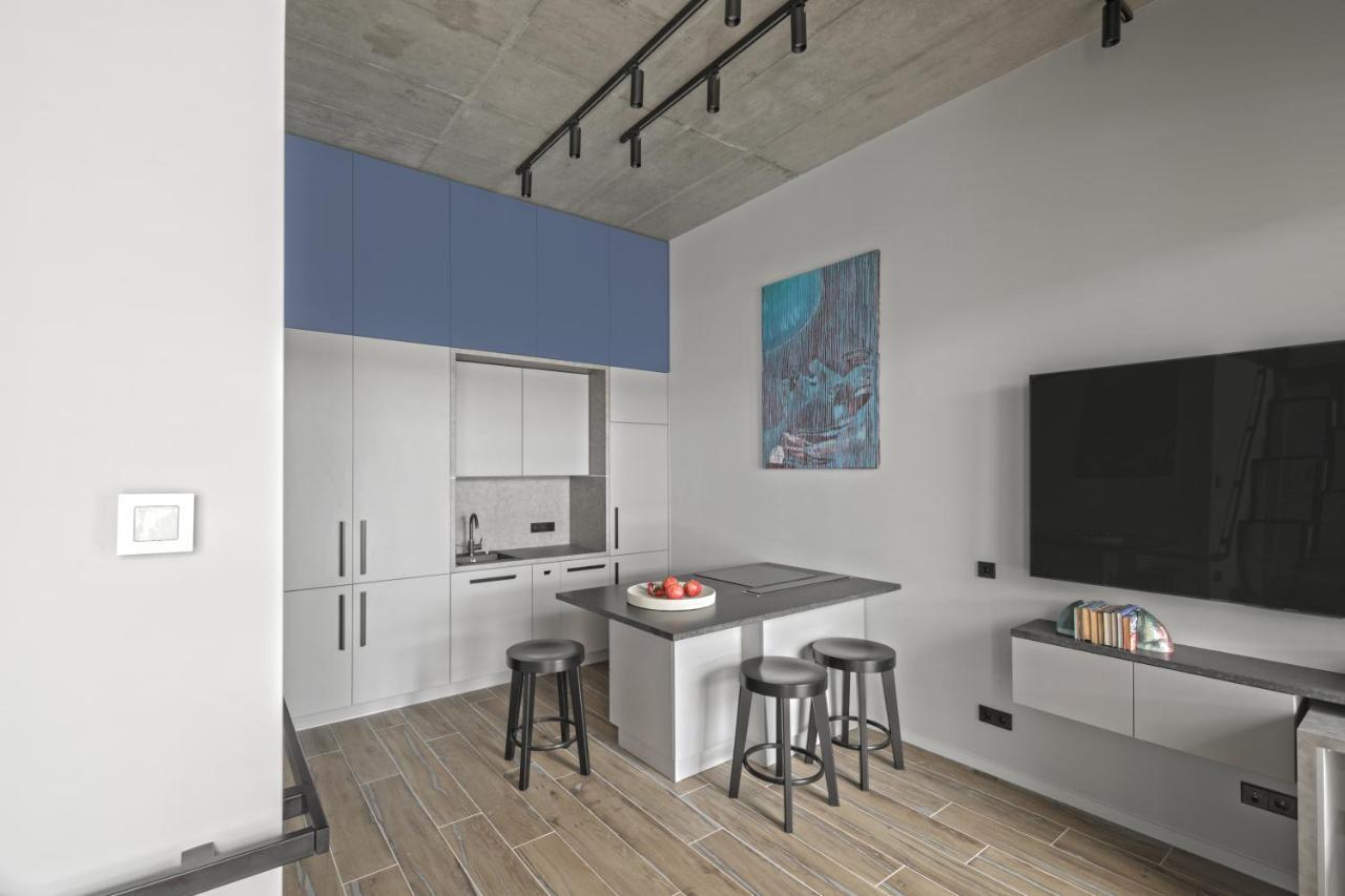 Ivis House Modern Apartment In Vilnius Old Town With Balcony VNO Buitenkant foto