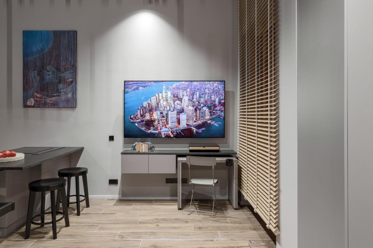 Ivis House Modern Apartment In Vilnius Old Town With Balcony VNO Buitenkant foto