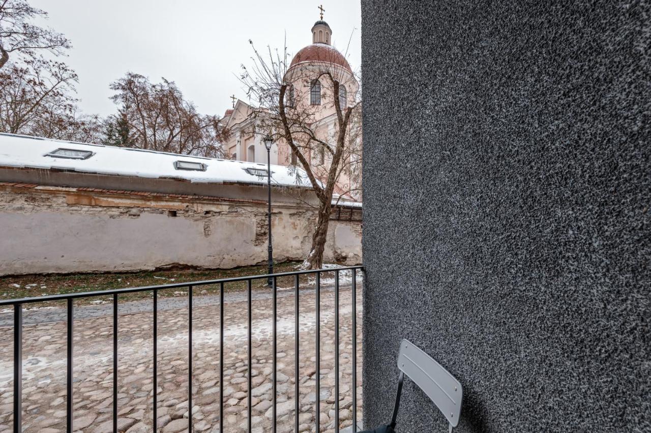 Ivis House Modern Apartment In Vilnius Old Town With Balcony VNO Buitenkant foto