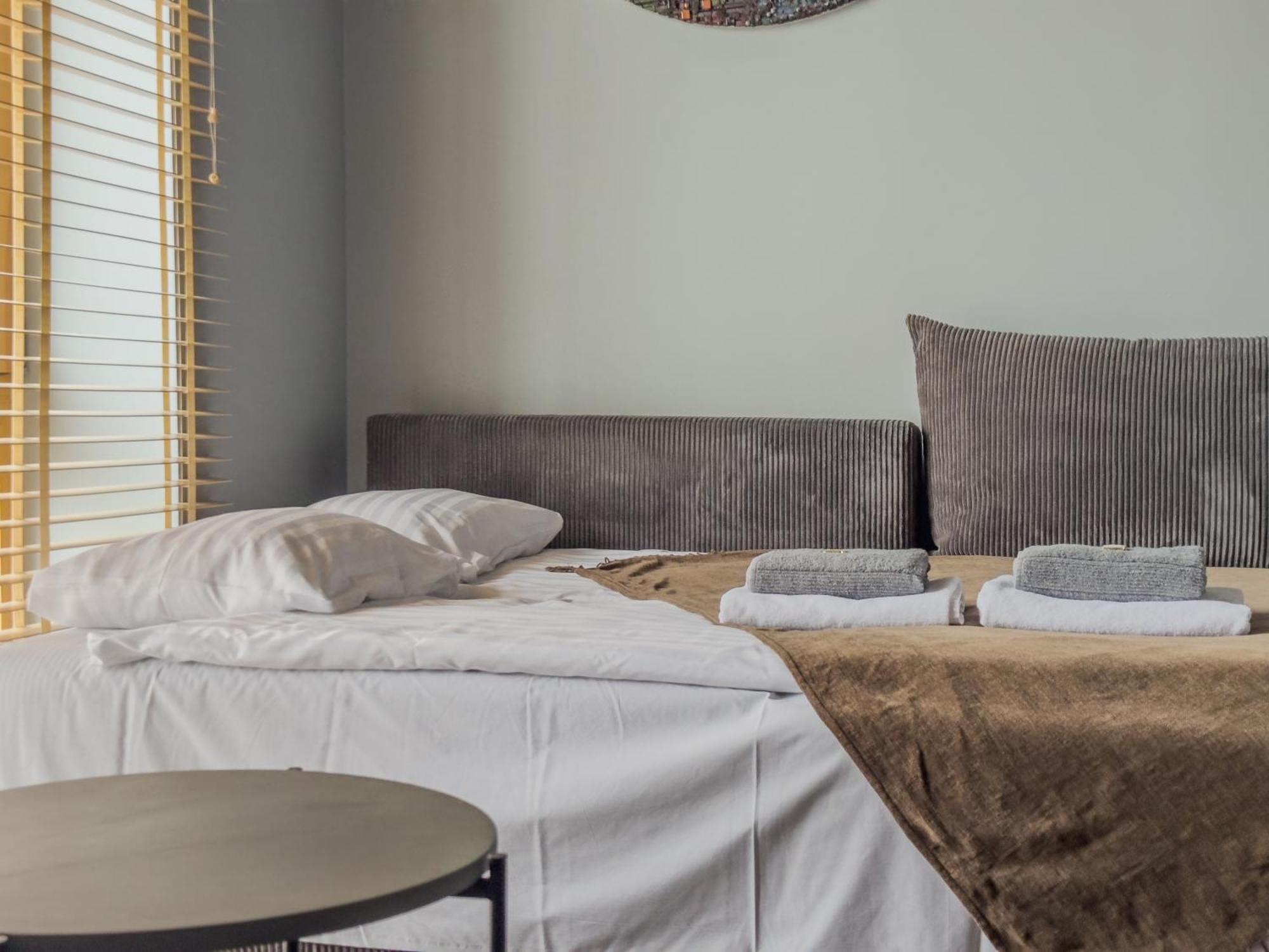 Ivis House Modern Apartment In Vilnius Old Town With Balcony VNO Buitenkant foto